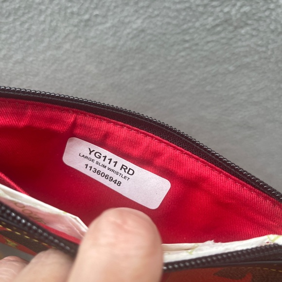 Dooney & Bourke Red Black Wristlet Scottie dogs COA - Picture 6 of 13